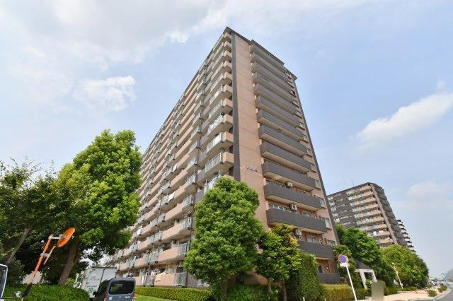 2LDK+S apartment in Iwatsuki Ward, Saitama - Photo 1