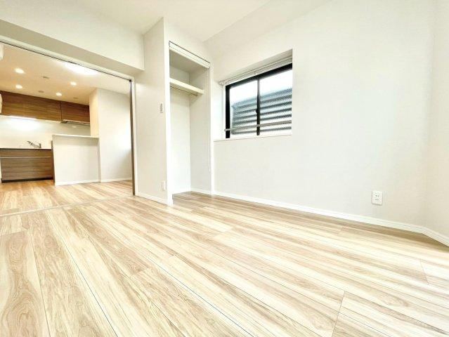 2LDK apartment in Toshima Ward, Tokyo - Photo 1