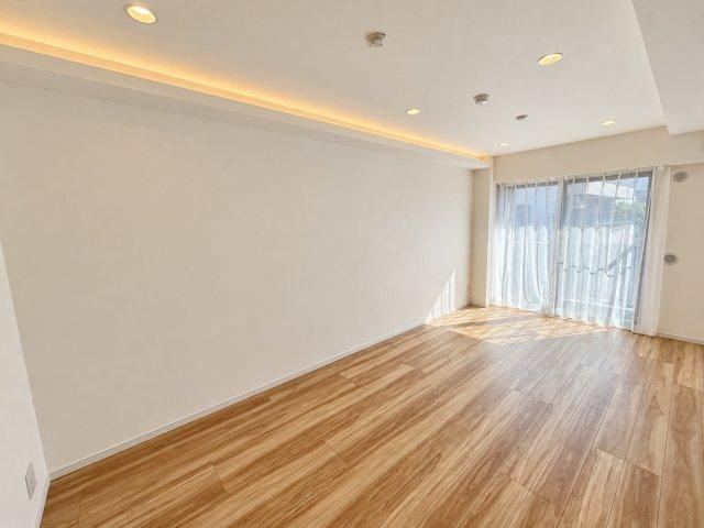 1LDK+S apartment in Nakano Ward, Tokyo - Photo 1