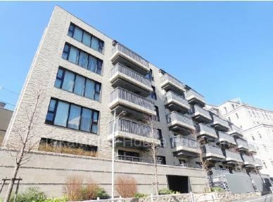 1LDK apartment in Shibuya Ward, Tokyo - Photo 1