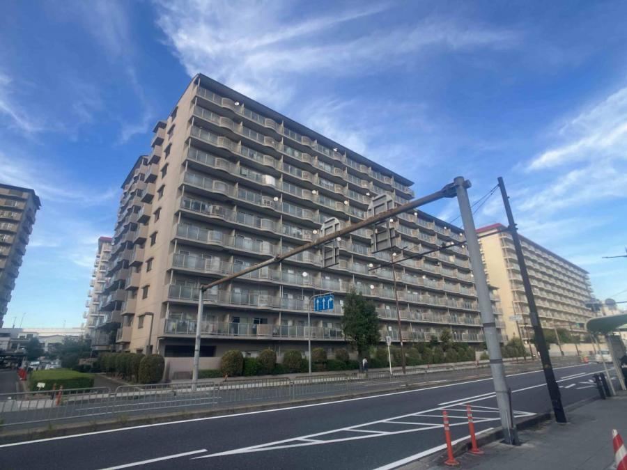 3LDK apartment in Asahi Ward, Osaka - Photo 1