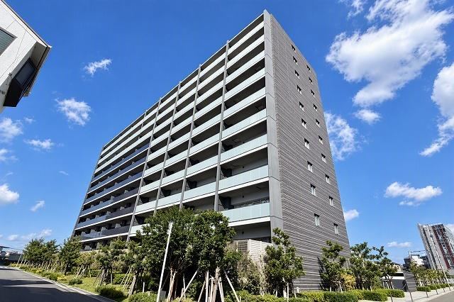 3LDK apartment in Higashiyodogawa Ward, Osaka - Photo 1
