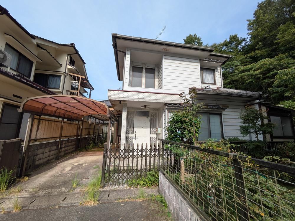 4LDK house in Higashihiroshima, Hiroshima - Photo 1
