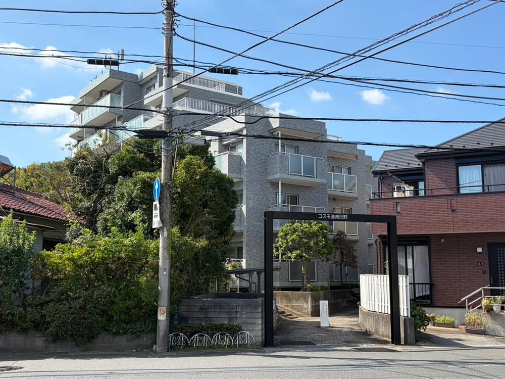 3LDK apartment in Konan Ward, Yokohama, Kanagawa - Photo 1