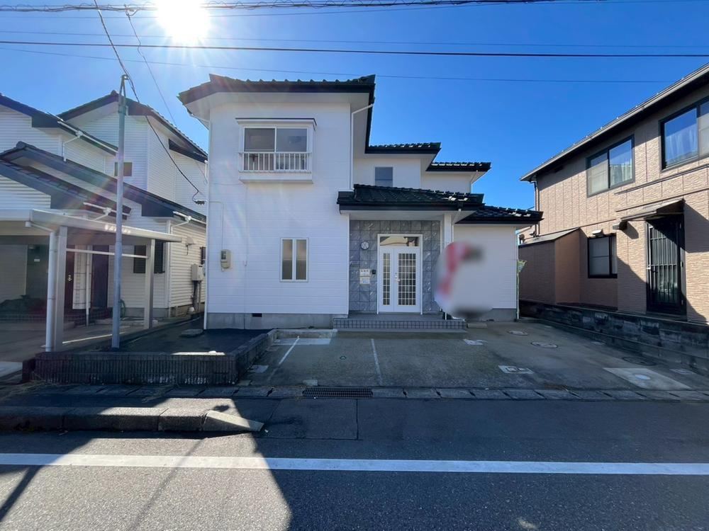 5LDK house in Shibata, Niigata - Photo 1