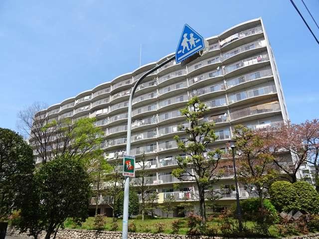 3LDK apartment in Ibaraki, Osaka - Photo 1