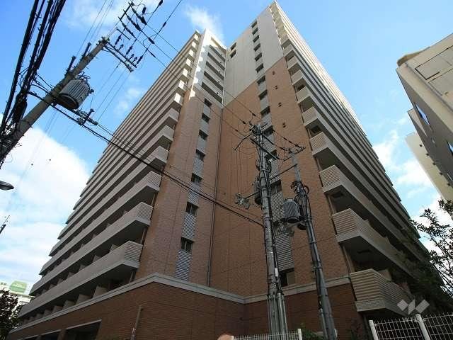 3LDK apartment in Yodogawa Ward, Osaka - Photo 1