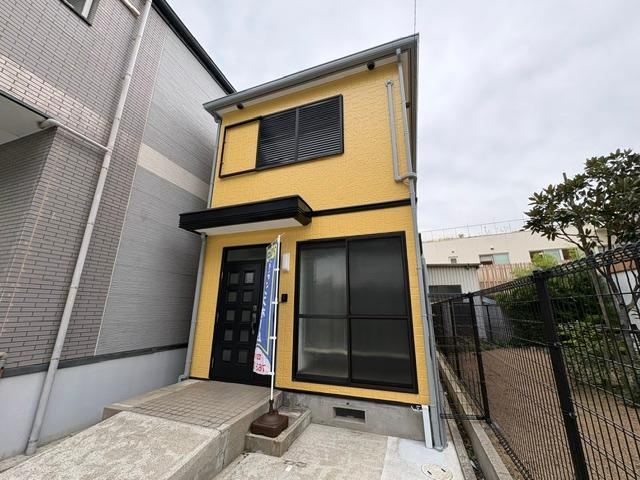 2LDK house in Higashinada Ward, Kobe, Hyogo - Photo 1
