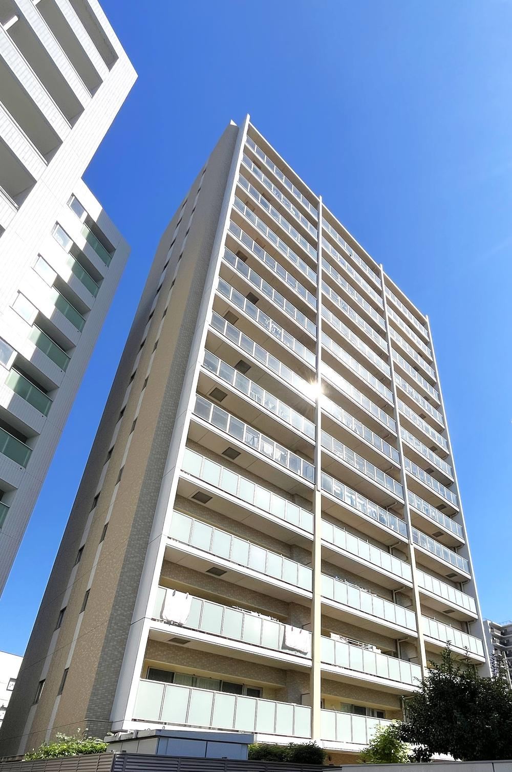 3LDK apartment in Edogawa Ward, Tokyo - Photo 1