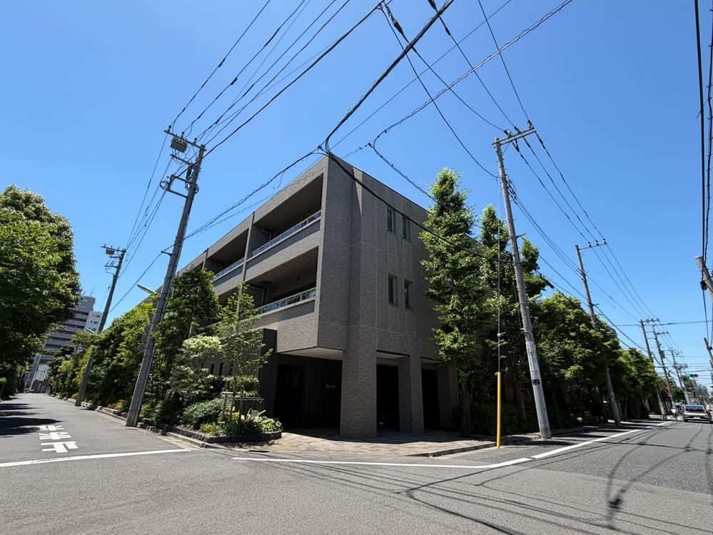 3LDK apartment in Setagaya Ward, Tokyo - Photo 1