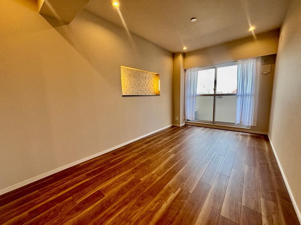 2LDK apartment in Shibuya Ward, Tokyo - Photo 1