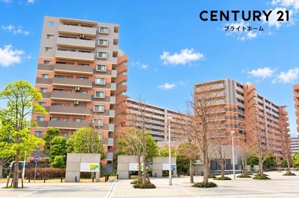 4LDK apartment in Kanagawa Ward, Yokohama, Kanagawa - Photo 1