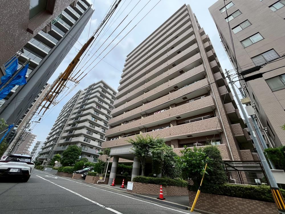 3LDK apartment in Urawa Ward, Saitama - Photo 1