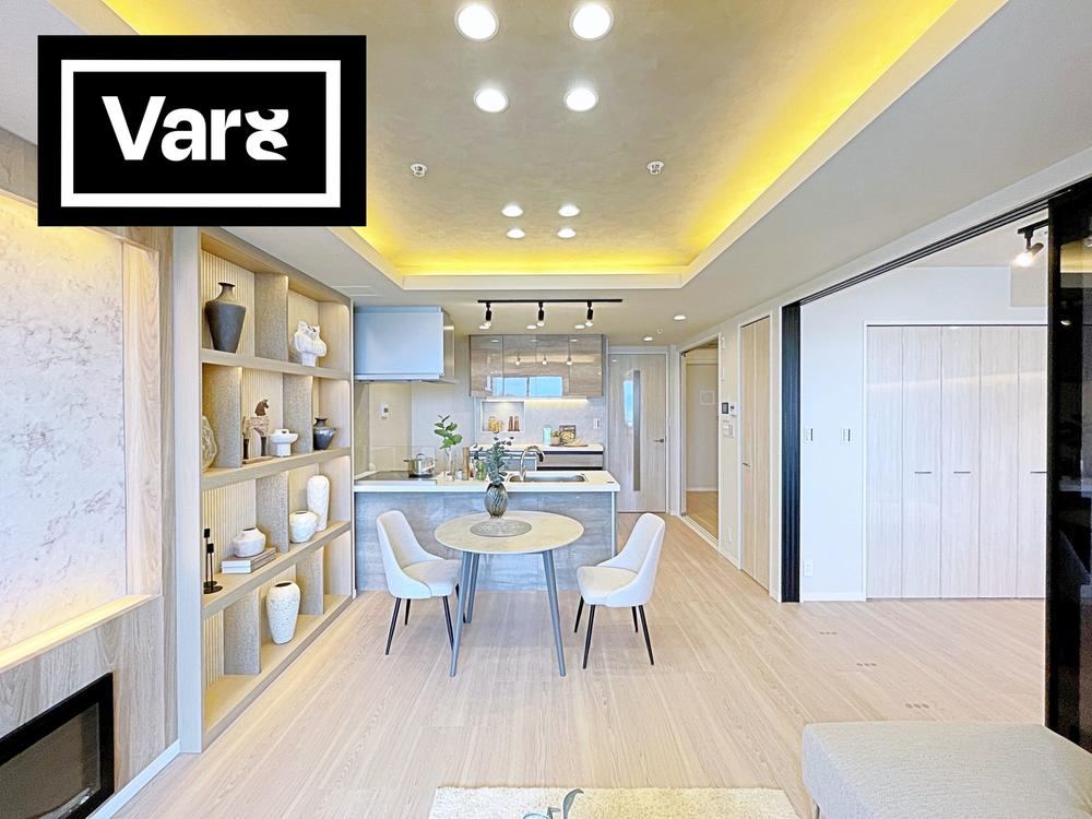 2LDK apartment in Shinjuku Ward, Tokyo - Photo 1