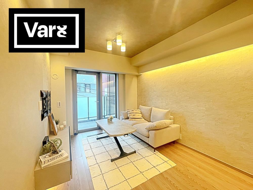 1LDK apartment in Shinjuku Ward, Tokyo - Photo 1