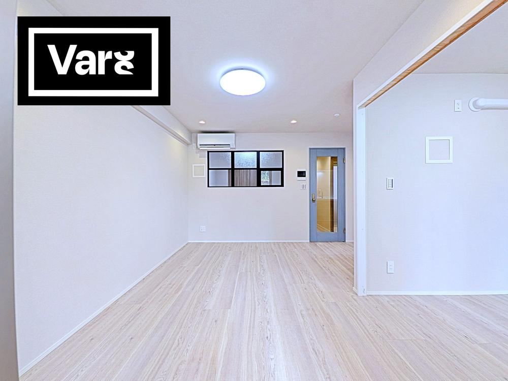 2LDK apartment in Shinjuku Ward, Tokyo - Photo 1
