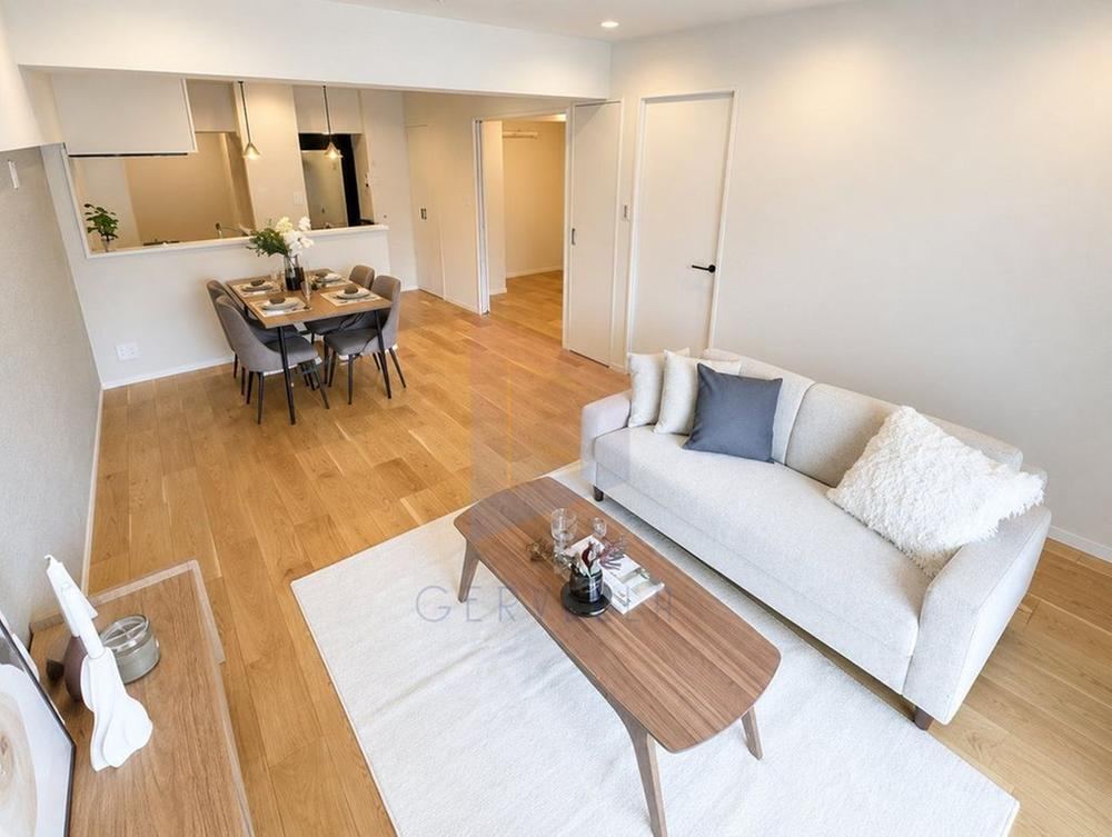 2LDK apartment in Shinjuku Ward, Tokyo - Photo 1