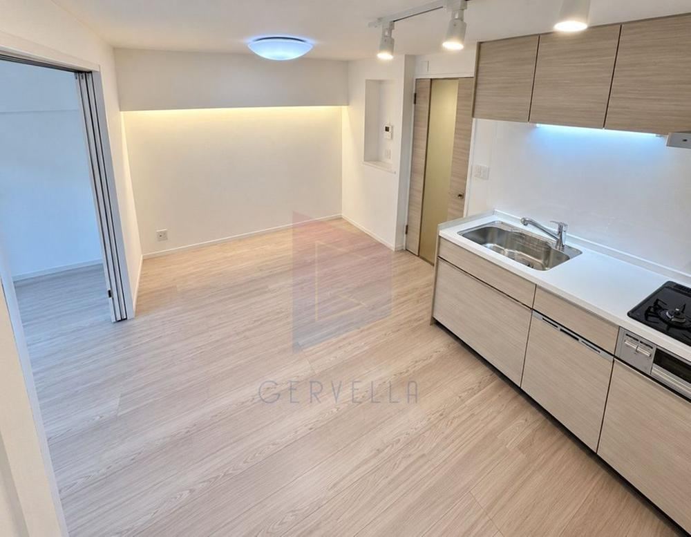 1LDK apartment in Shibuya Ward, Tokyo - Photo 1