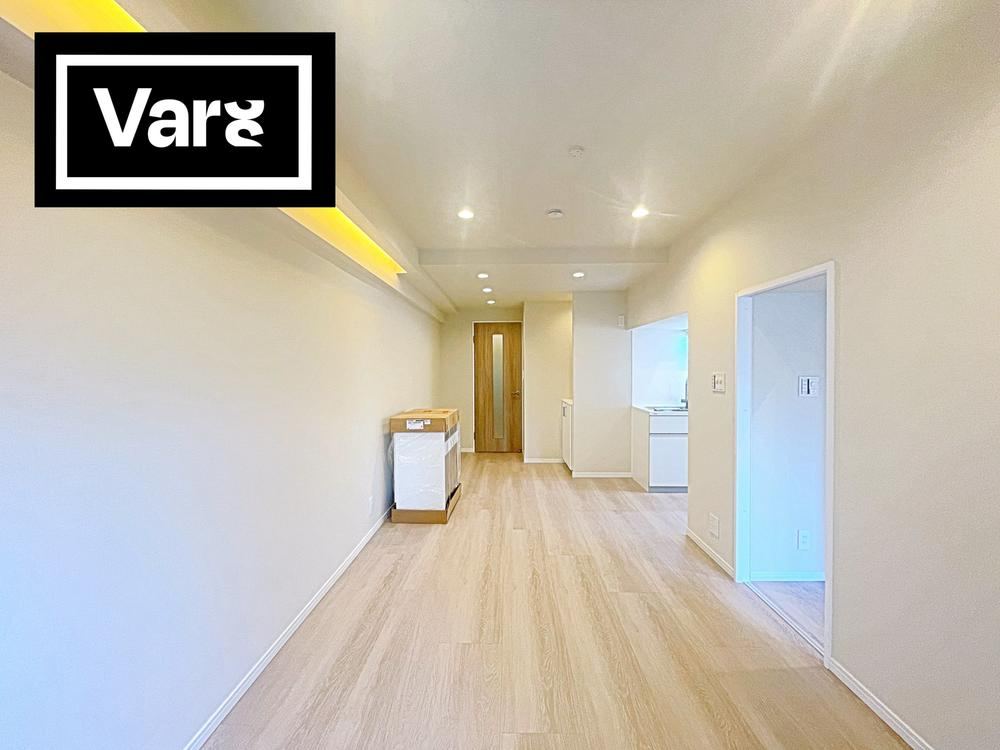 1LDK apartment in Minato Ward, Tokyo - Photo 1