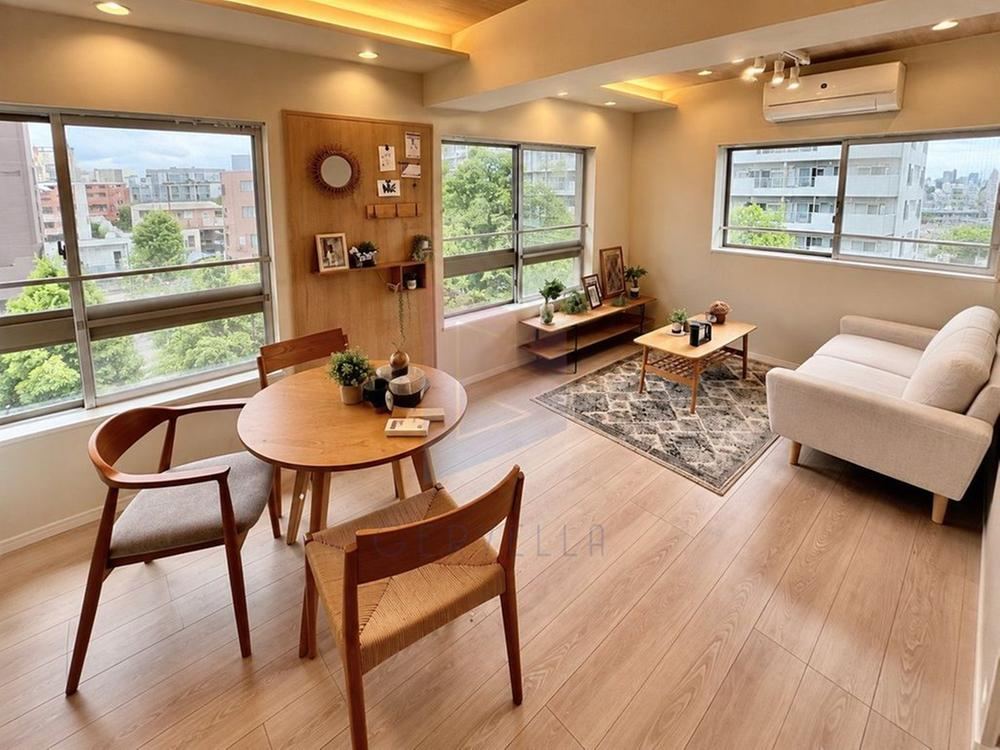 1LDK apartment in Shinjuku Ward, Tokyo - Photo 1
