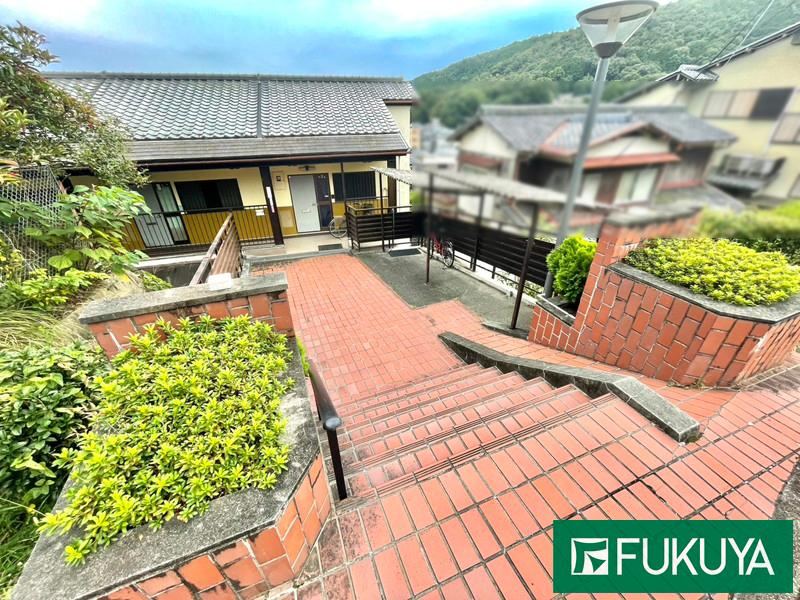 4DK house in Yamashina Ward, Kyoto - Photo 1