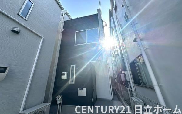3LDK house in Isogo Ward, Yokohama, Kanagawa - Photo 1