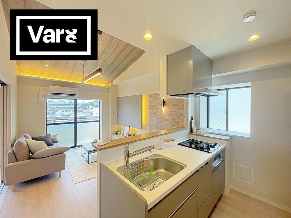 1LDK+S apartment in Minato Ward, Tokyo - Photo 1