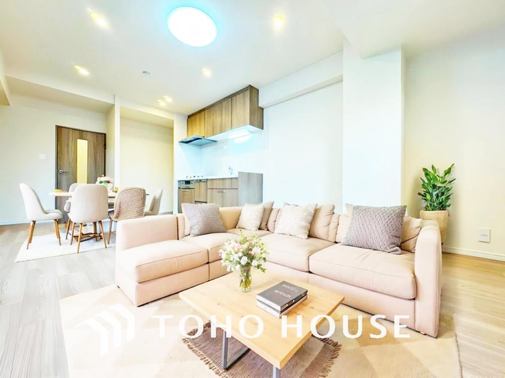3LDK apartment in Shinjuku Ward, Tokyo - Photo 1