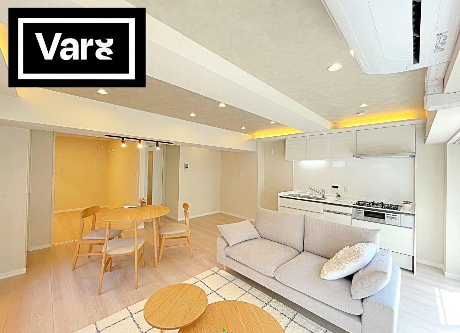 2LDK apartment in Meguro Ward, Tokyo - Photo 1