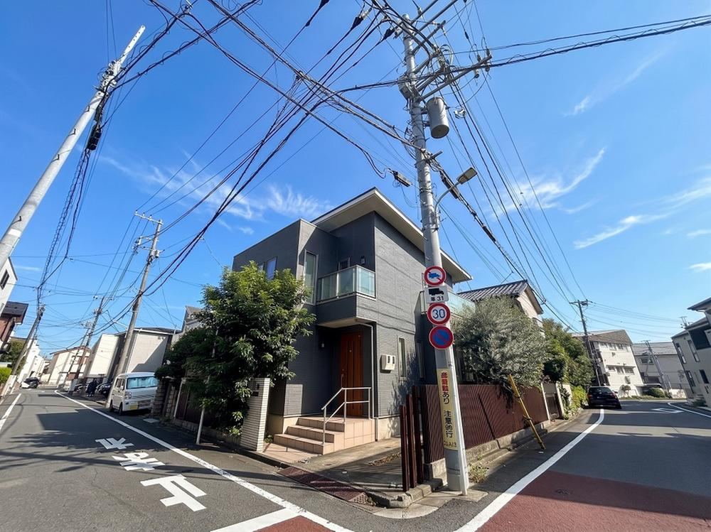 2LDK house in Ota Ward, Tokyo - Photo 1