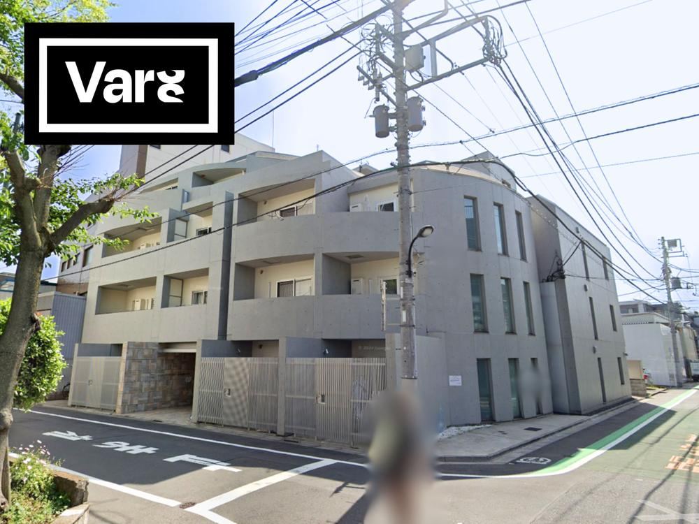 1LDK apartment in Shinjuku Ward, Tokyo - Photo 1
