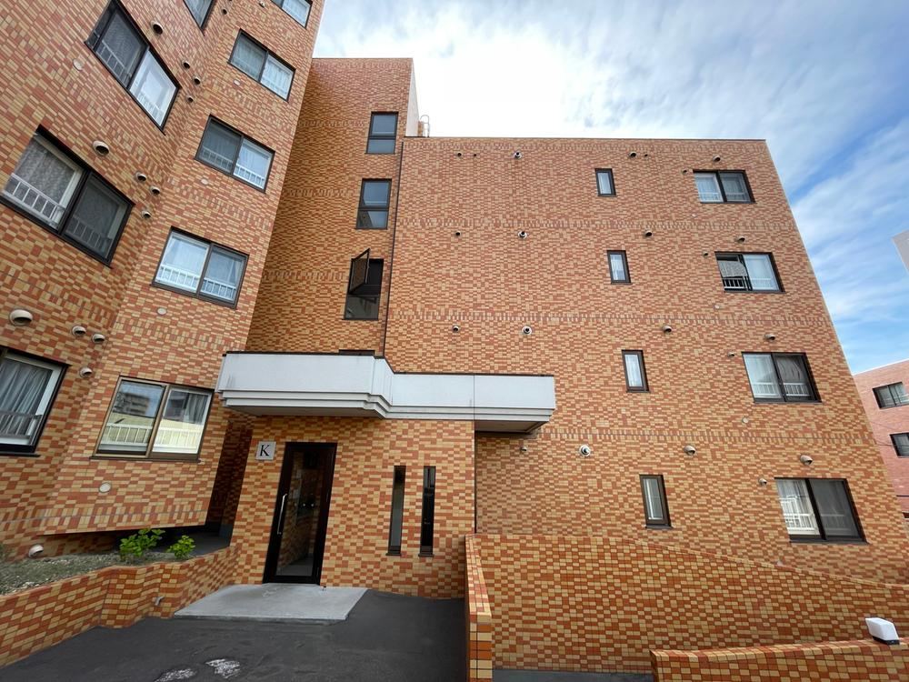 3LDK apartment in Toyohira Ward, Sapporo, Hokkaido - Photo 1