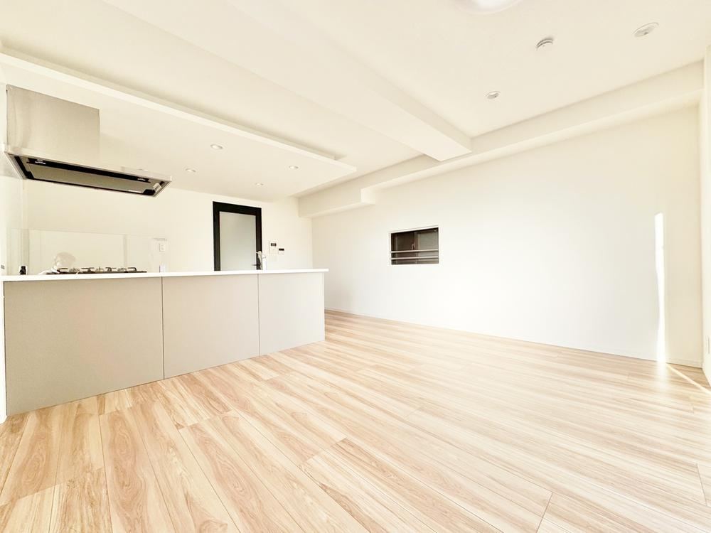 2LDK apartment in Sumida Ward, Tokyo - Photo 1