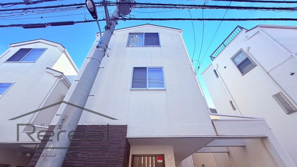 2LDK+2S house in Shinjuku Ward, Tokyo - Photo 1