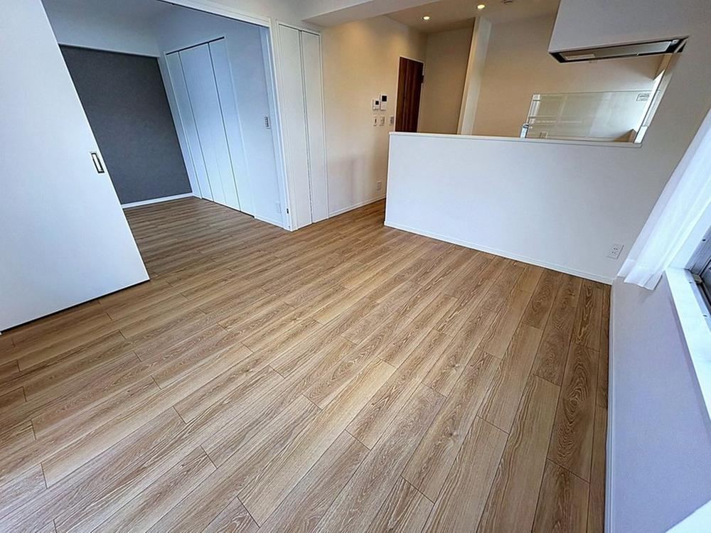 2LDK apartment in Katsushika Ward, Tokyo - Photo 1