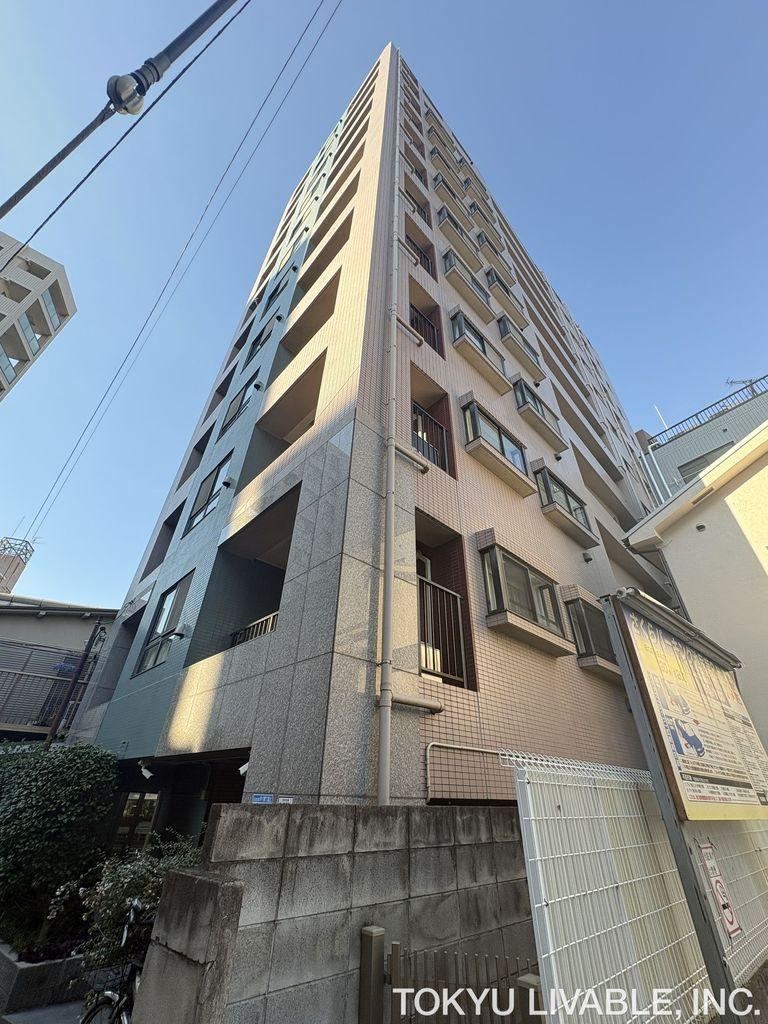 2LDK+S apartment in Setagaya Ward, Tokyo - Photo 1