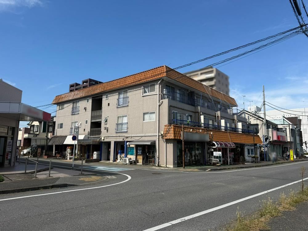 1K apartment in Koshigaya, Saitama - Photo 1