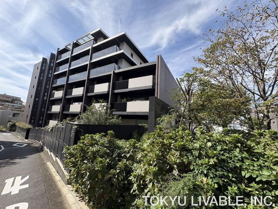 2LDK apartment in Aoba Ward, Yokohama, Kanagawa - Photo 1