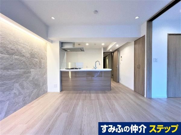2LDK+S apartment in Koto Ward, Tokyo - Photo 1
