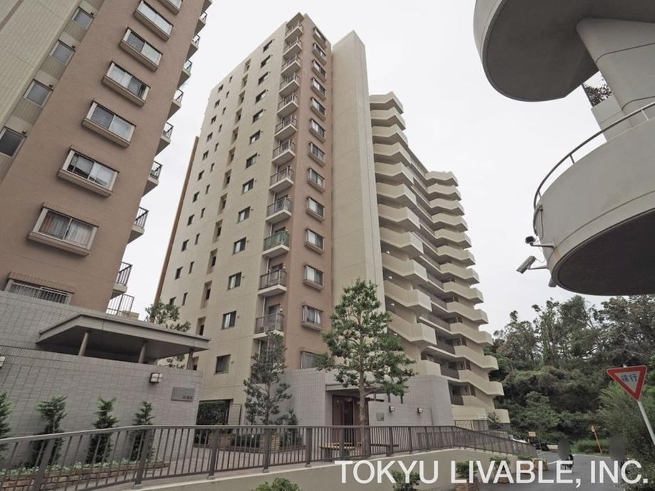 4LDK apartment in Kanazawa Ward, Yokohama, Kanagawa - Photo 1