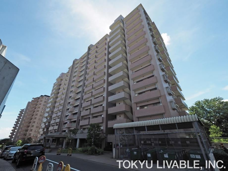4LDK apartment in Kanazawa Ward, Yokohama, Kanagawa - Photo 1