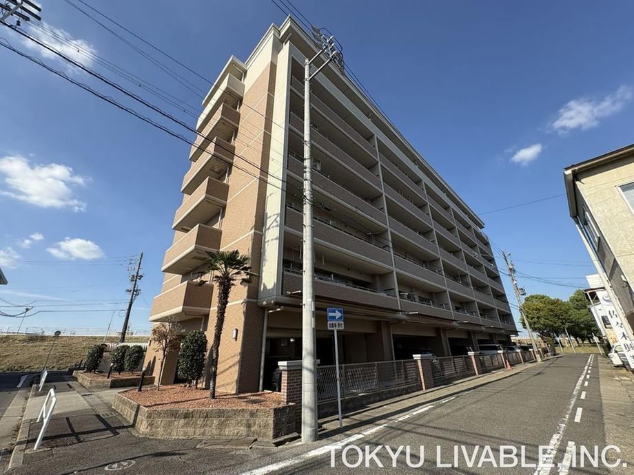3LDK apartment in Tempaku Ward, Nagoya, Aichi - Photo 1