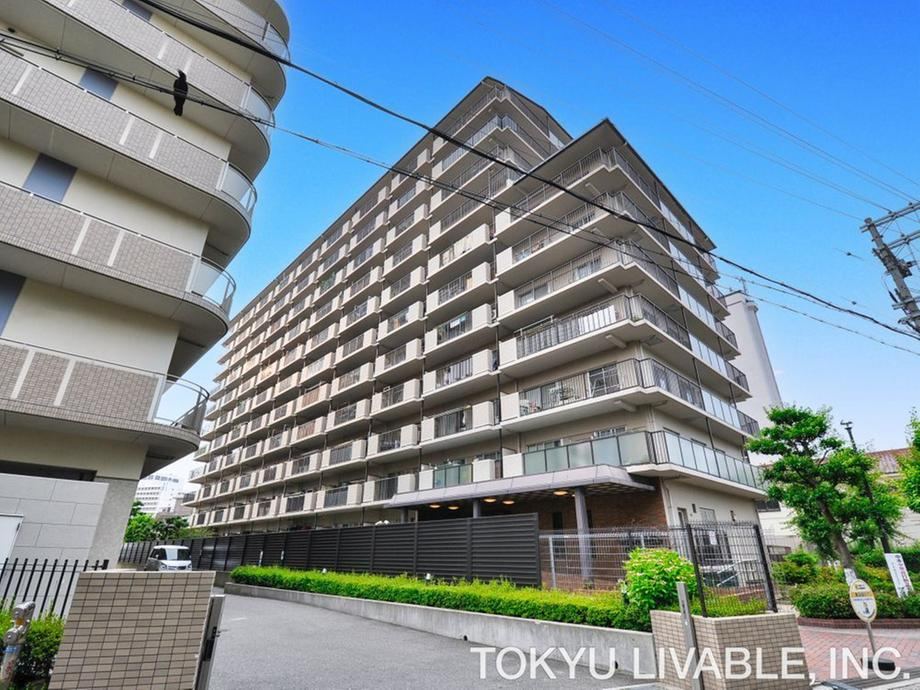 3LDK apartment in Higashinari Ward, Osaka - Photo 1
