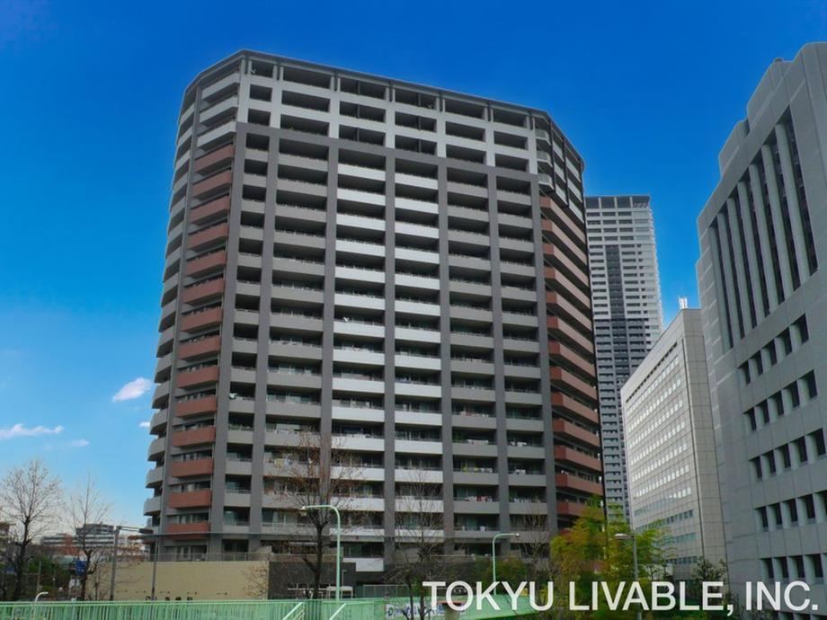 3LDK apartment in Toyonaka, Osaka - Photo 1