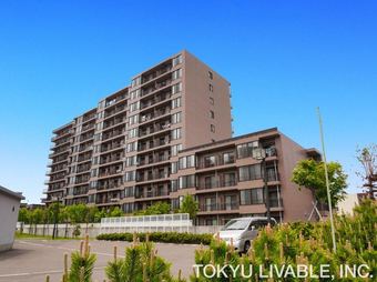 4LDK apartment in Kita Ward, Sapporo