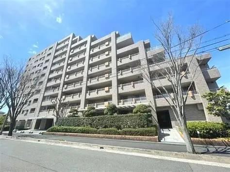 3LDK apartment in Toyonaka, Osaka - Photo 1