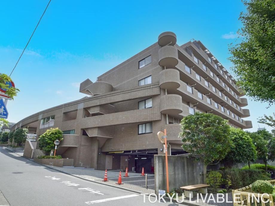 3LDK apartment in Ota Ward, Tokyo - Photo 1