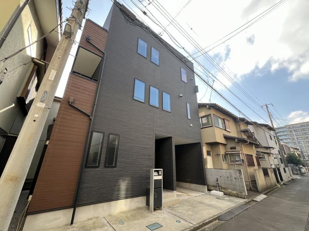 4LDK house in Miyoshi, Iruma District, Saitama - Photo 1