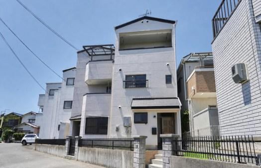4LDK house in Suita, Osaka - Photo 1