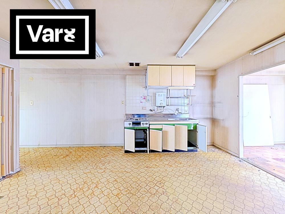2DK apartment in Shinjuku Ward, Tokyo - Photo 1